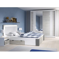 Schlafzimmer-Set aus Bett, Kleiderschrank, Nachttisch HELIOS II